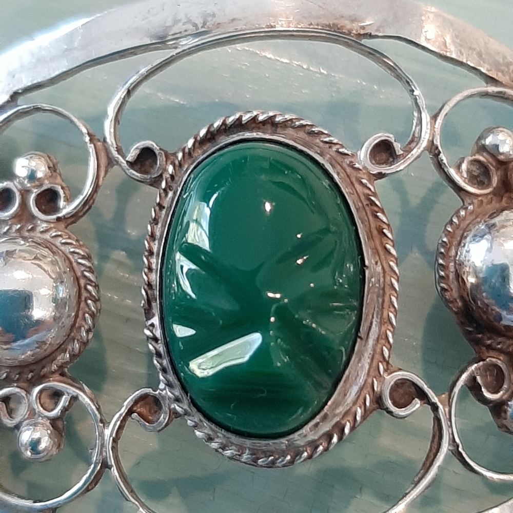 Vintage Bracelet 925 Sterling Carved Green Stones